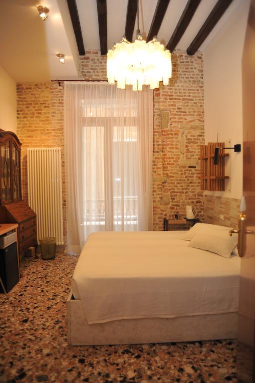 3C B&B Velence Szoba fotó